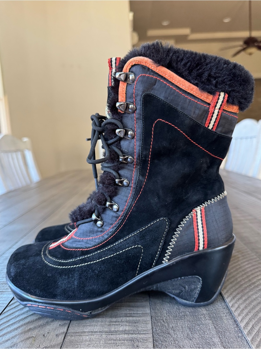 Pacific J-41 Black Suede Faux Fur-Lined Urban Hiking Boots Women’s Size 7.5